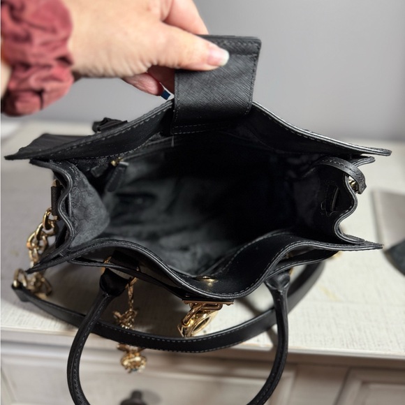 Michael MK Hamilton Black Leather bag w/Gold Chain Shoulder Strap/Gold Lock - Picture 7 of 7